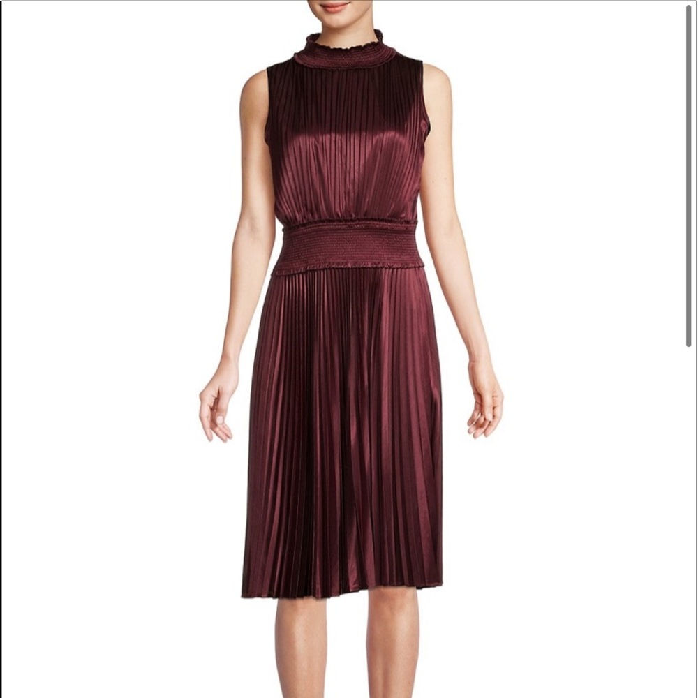 NWT  midi pleated NANETTE dress